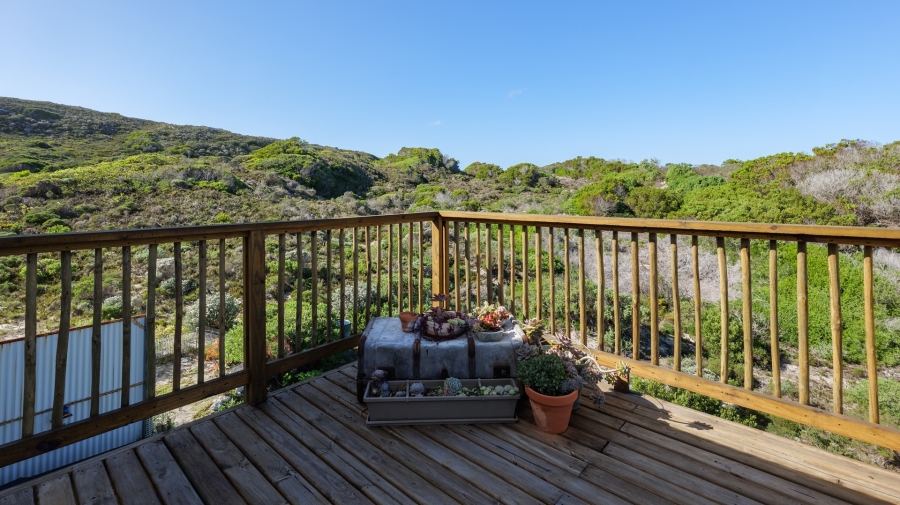 4 Bedroom Property for Sale in Suiderstrand Western Cape